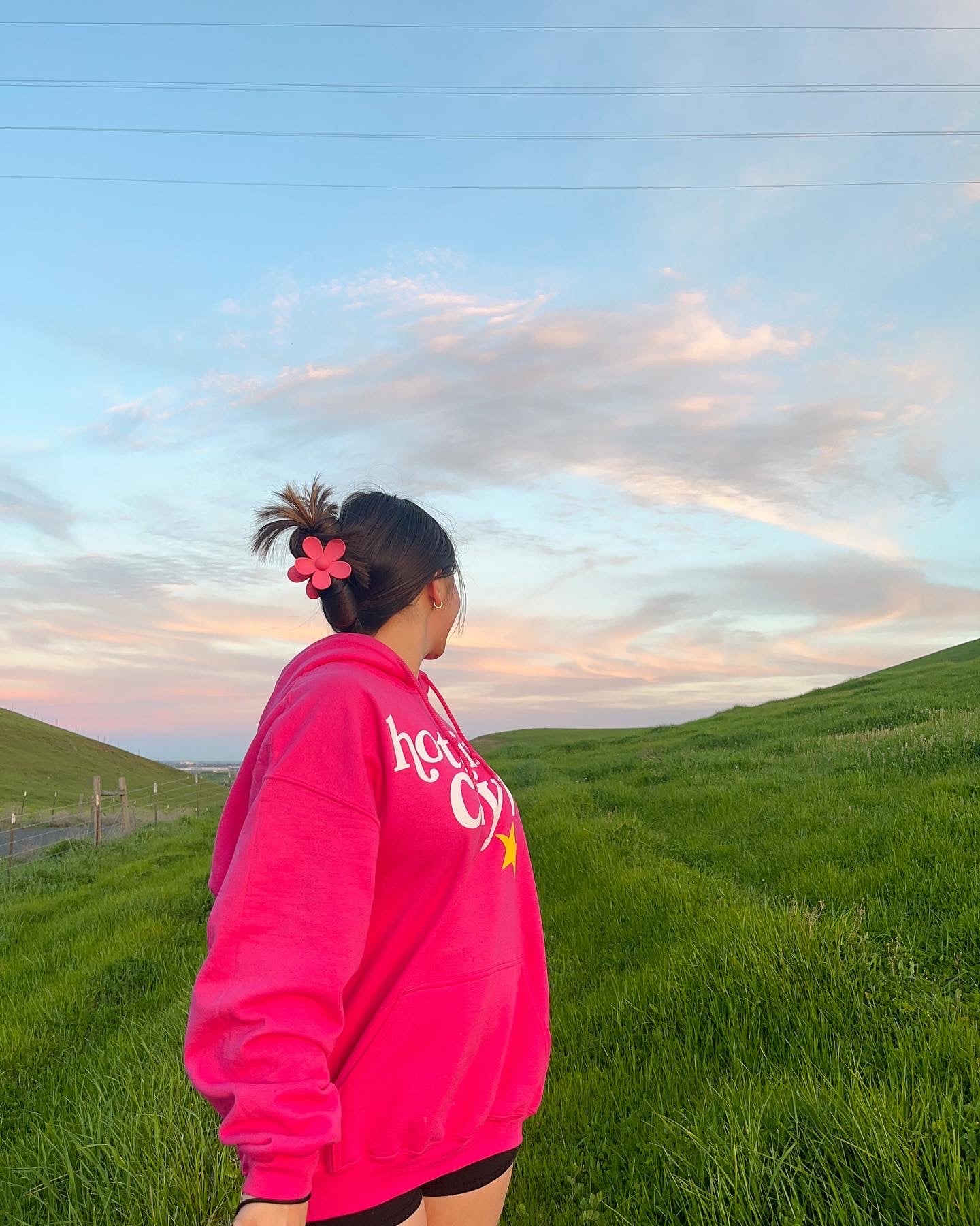 HOT GIRLS CRY PINK HOODIE